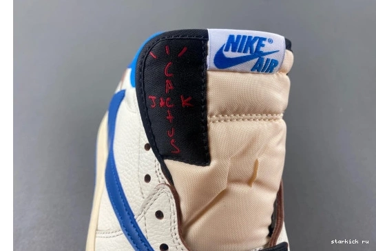 RETRO DM7866-104  SP TRAVIS  LOW JORDAN SCOTT 1 OG DM7866-104 0821